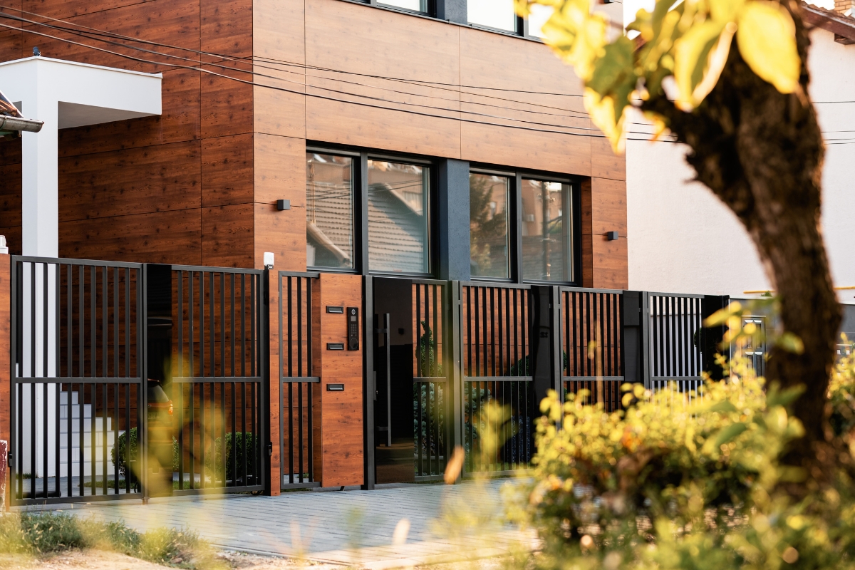 True Construction Fencing Services in Aldinga